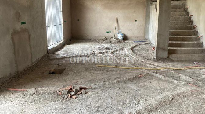 Villa semi finie à vendre