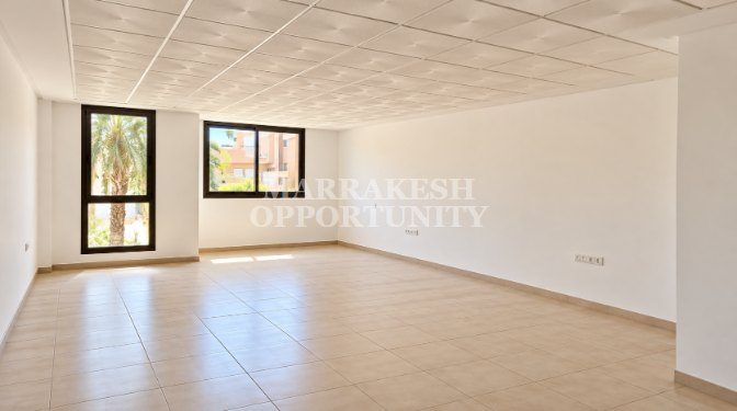 À louer – Plateau bureau de 50 m² avec parking