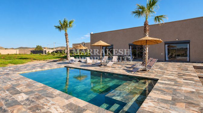 Luxueuse Villa meublée- 4 Suites -Piscine Privée