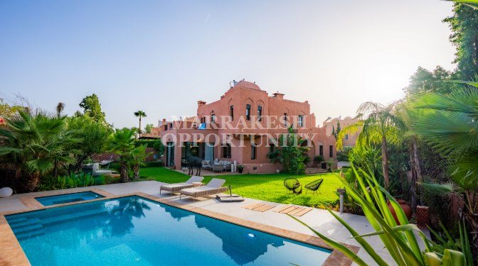 Villa de Luxe Moderne en Location Saisonnière – Piscine Privative et Petit-Déjeuner Inclus