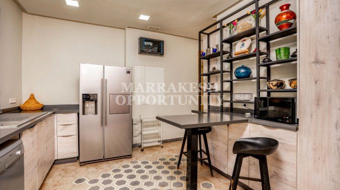 Villa de Luxe Moderne en Location Saisonnière – Piscine Privative et Petit-Déjeuner Inclus